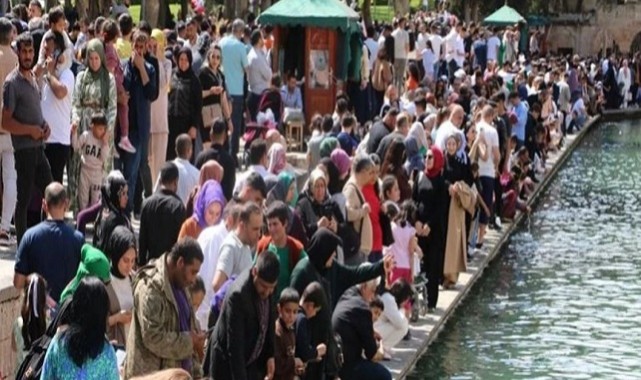 Şanlıurfa Büyükşehir Zabıtaları Nerede Balıklıgöl Dilenci Merkezine Dönmüş..;
