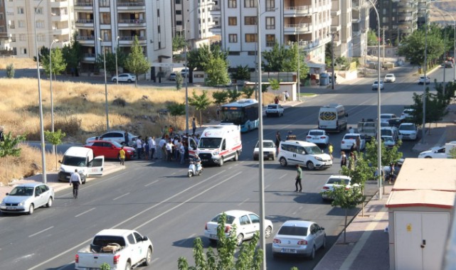 Karaköprü'deki Bu Yola Ne Zaman Çözüm Bulunacak?;