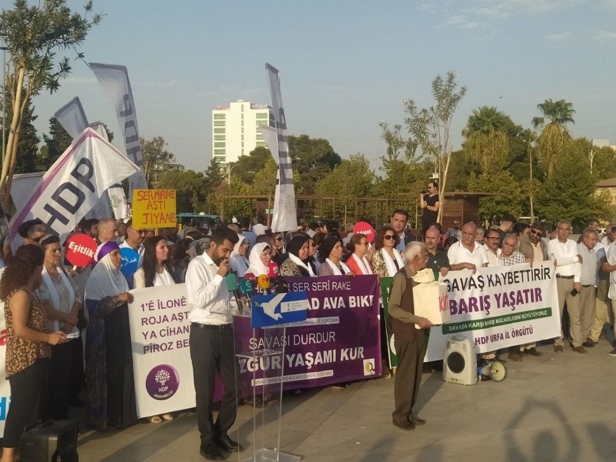 Şanlıurfa'da Demokrasi Platformu 1 Eylül Dünya Barış Günü Açıklaması;