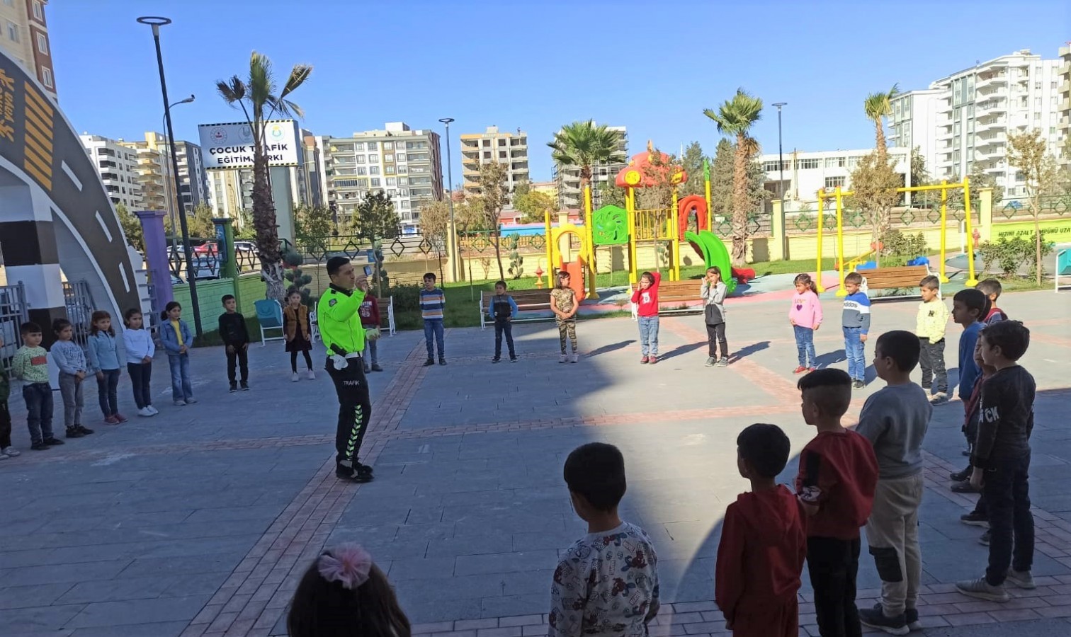 Urfa'da Öğrencilere Trafik Bilinci Aşılanıyor