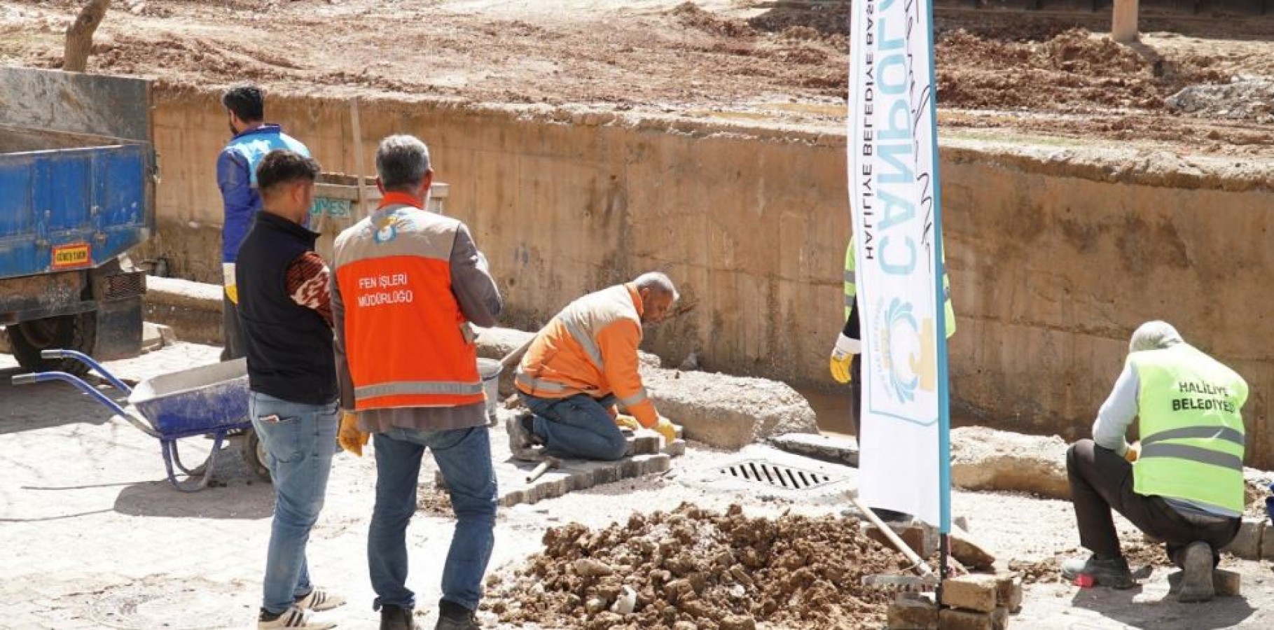 Haliliye Belediyesi Sel Sonrası Alt Yapı Çalışmaları Devam Ediyor;