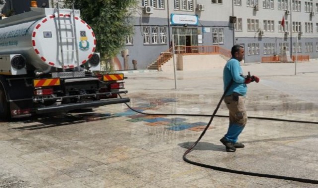 Haliliye Belediyesinden Okul Öncesi Temizliği;