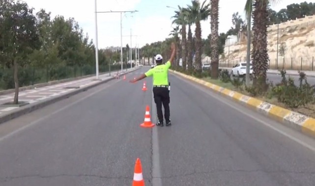 Şanlıurfa'nın 23 Farklı Noktasında Trafik Denetimi Yapıldı;