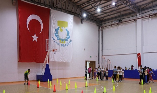 Haliliye'de Gençler Yaz Kurslarında Geleceğin Yıldız Sporcusu Olmayı Hedefliyor