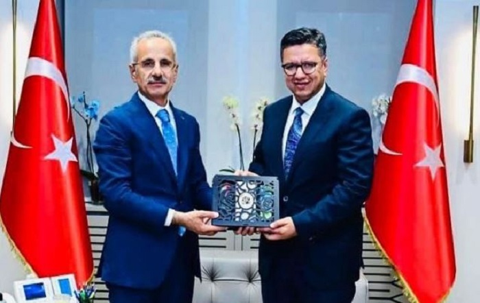 Başkan Albayrak Halfeti’deki yol için Ulaştırma Bakanından destek istedi