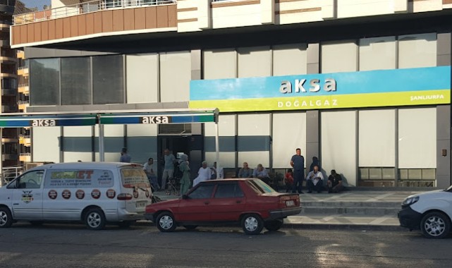 Şanlıurfa Aksa Doğalgaz Şubelerinde Kuyruk Çilesi;