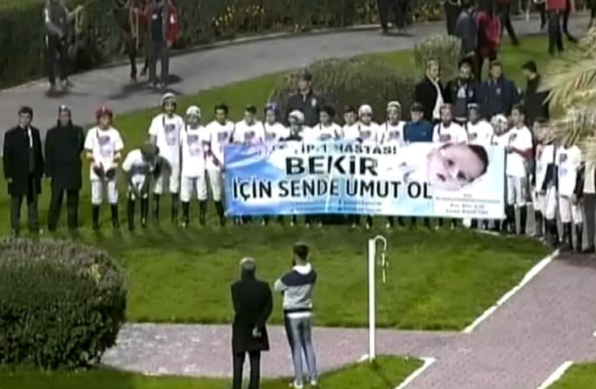 Şanlıurfa'da Yarış Atları SMA’lı Bekir bebek için koştu;