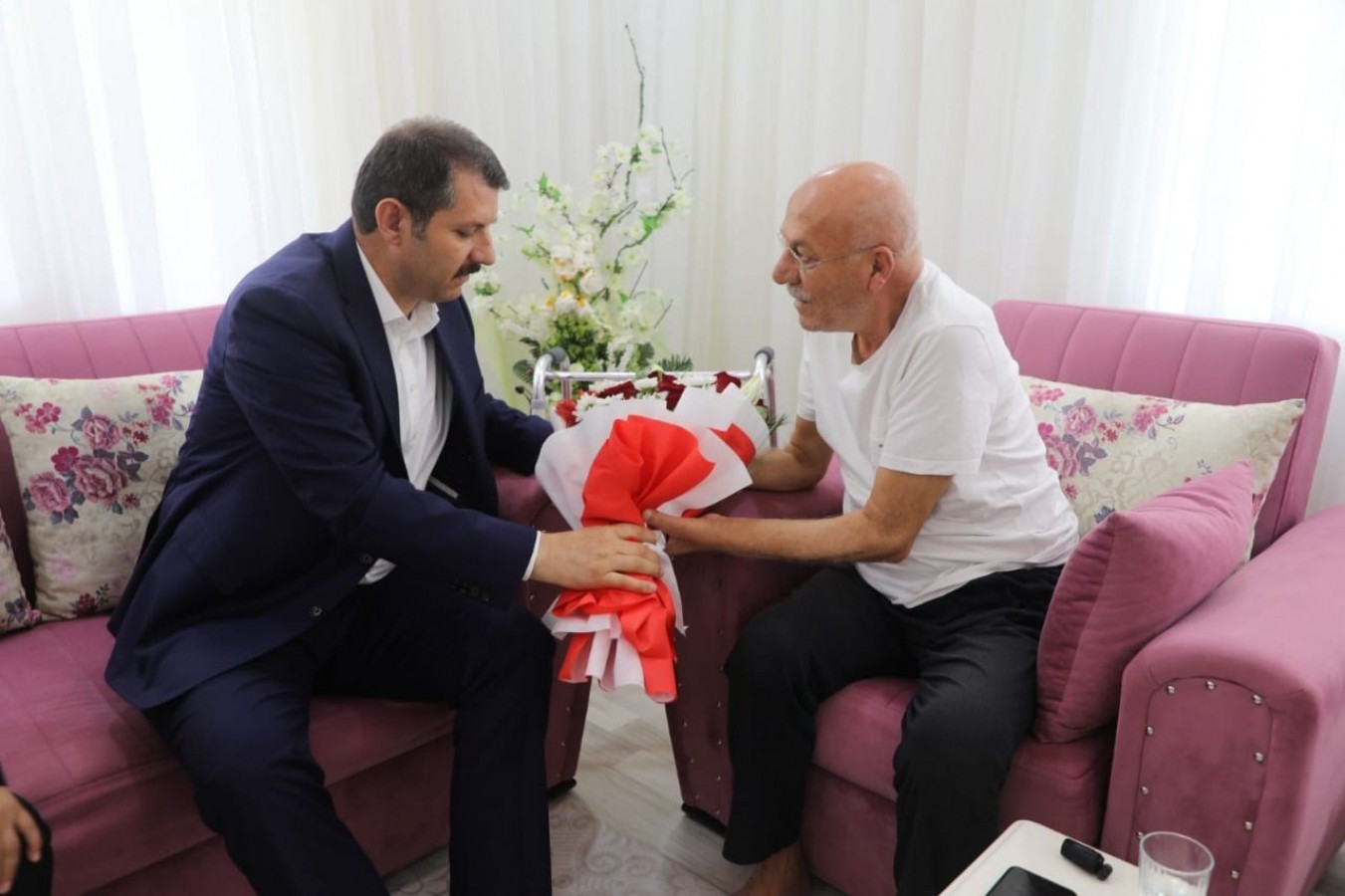 Şanlıurfa Valisinden ALS Hastası Tahir Kalkan'a Ziyaret;