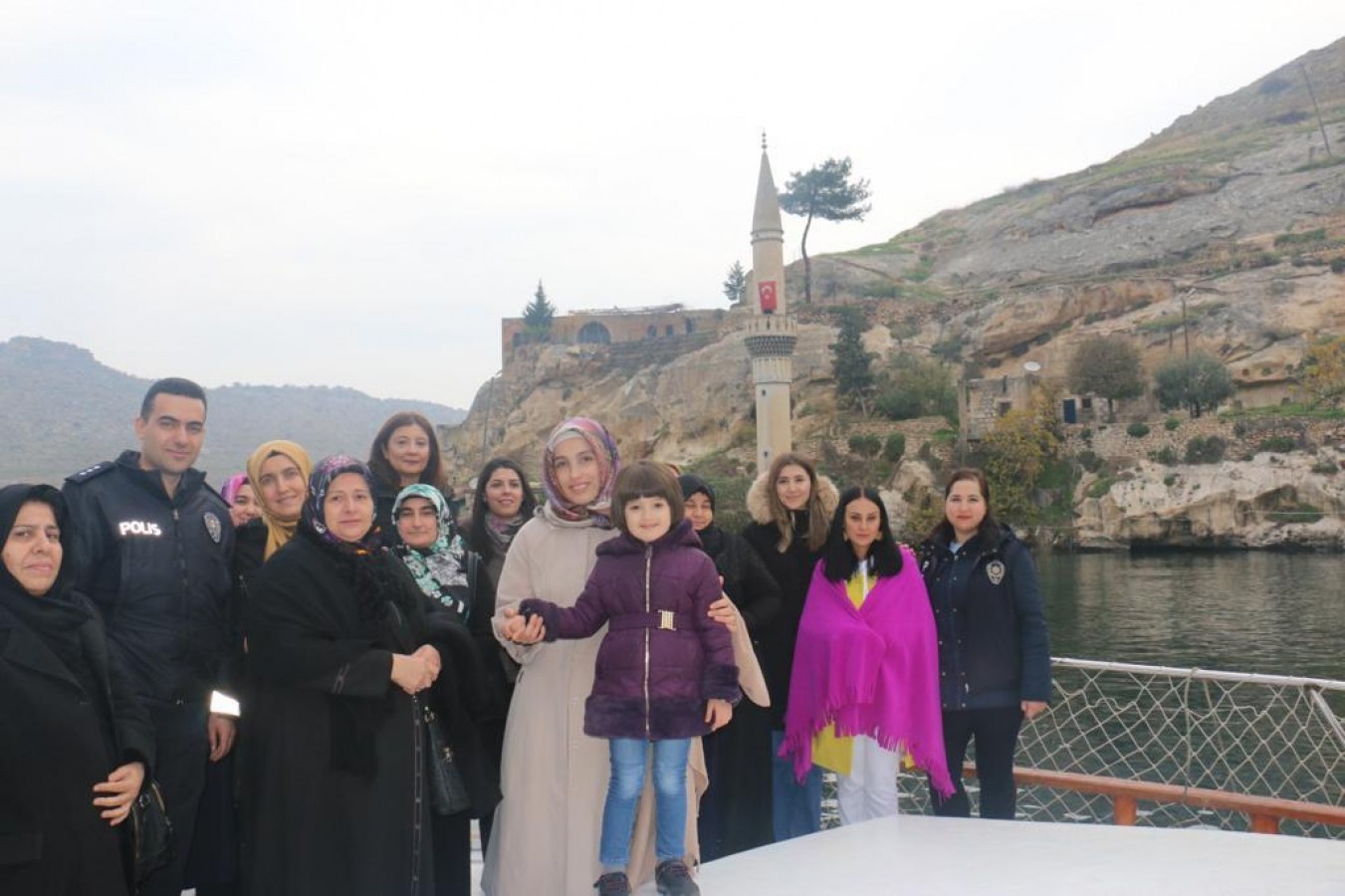 Urfa'da Şehit Ailelerine Özel Gezi.. Her gün yanınızdayız