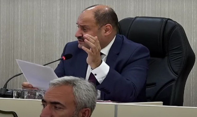 Şanlıurfa'da Köpek Sorunu! Başkan Gülpınar, Hayvan Sevgisi Aşılamanın Başka Yollarıda Var..;