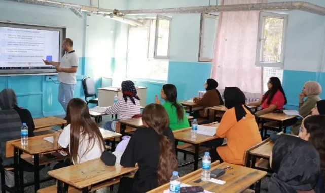 Haliliye'deki Ücretsiz Dershane Gençleri Üniversiteye Hazırlıyor