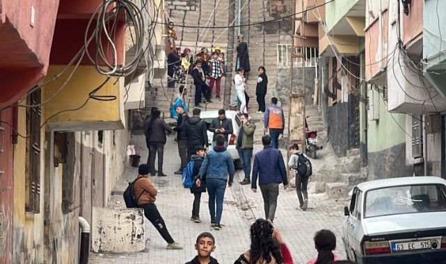 Şanlıurfa'da Araç Gasp Etti Polise Ateş Açtı Yakalanmaktan Kurtulamadı;