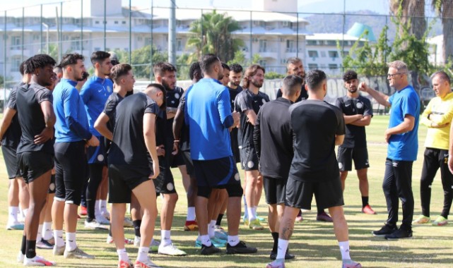 Şanlıurfaspor Kampında Teknik Direktör İrfan Buz ile ilk Antreman