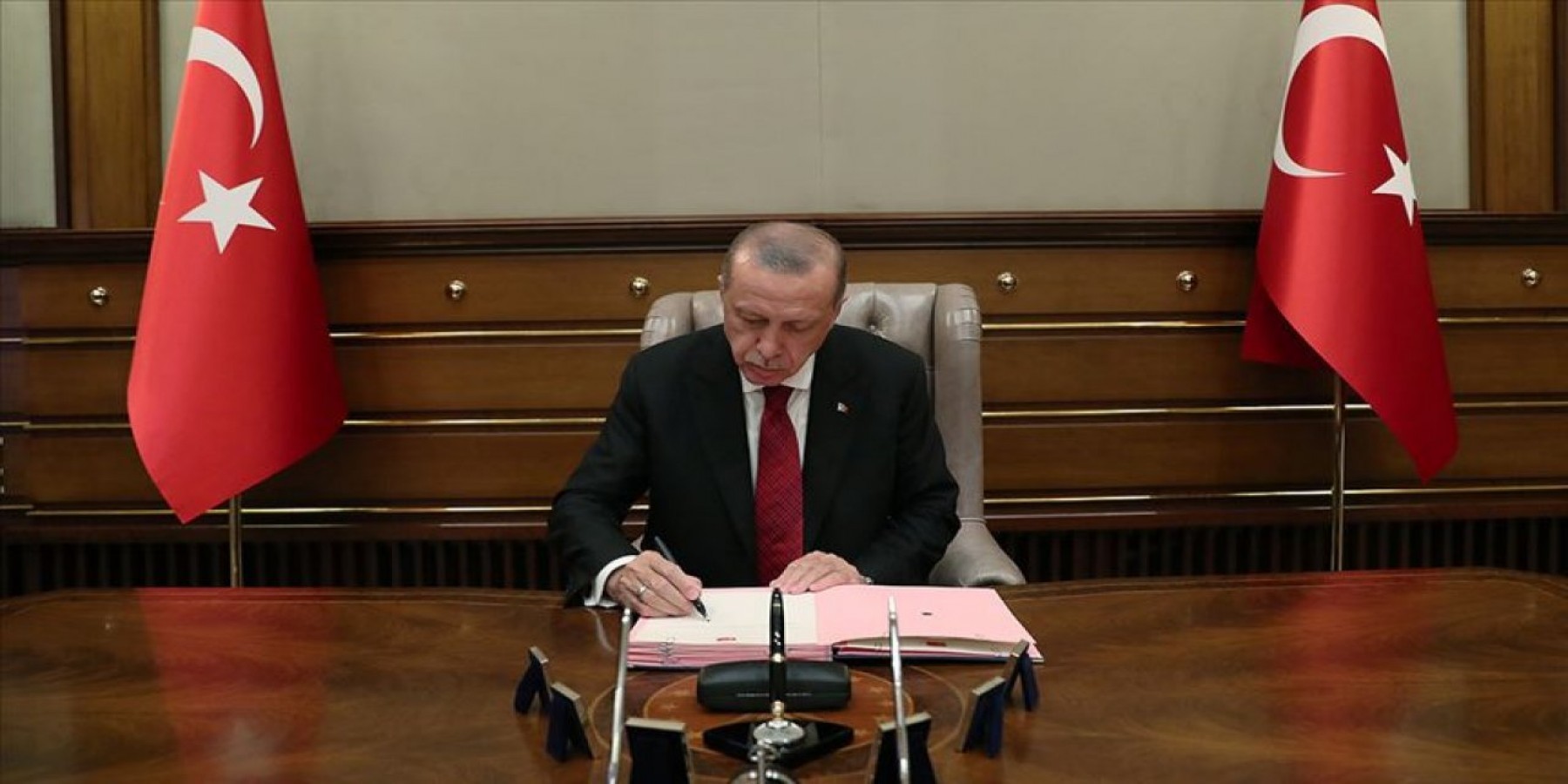 Cumhurbaşkanı Erdoğan imzaladı Türk İnternet Medya Birliği TİMBİR kuruldu