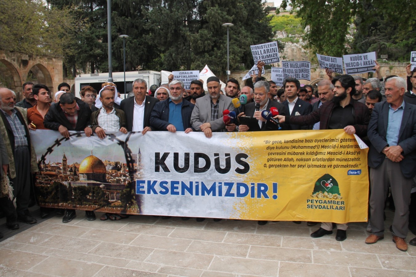 Şanlıurfa'da Dünya Kudüs Gününde İsrail Protestosu;