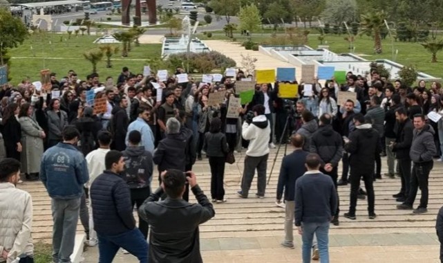 Harran Üniversitesi Öğrencilerinden Arkadaşları için Protesto Eylemi