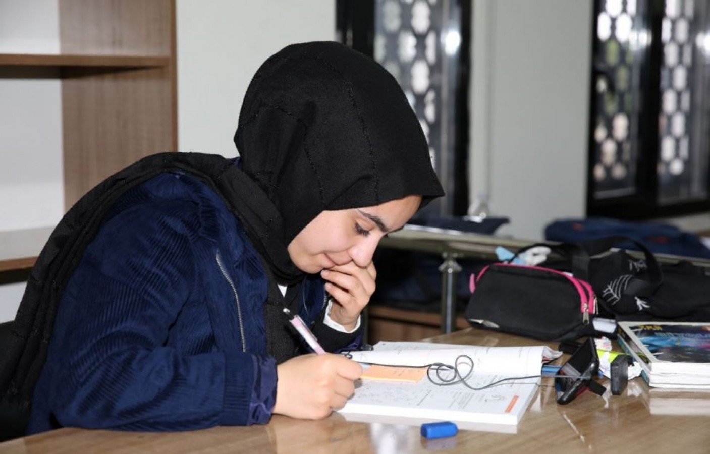 Karaköprü'de Gençler Sınava Okuma Evi İle Hazırlanıyor;