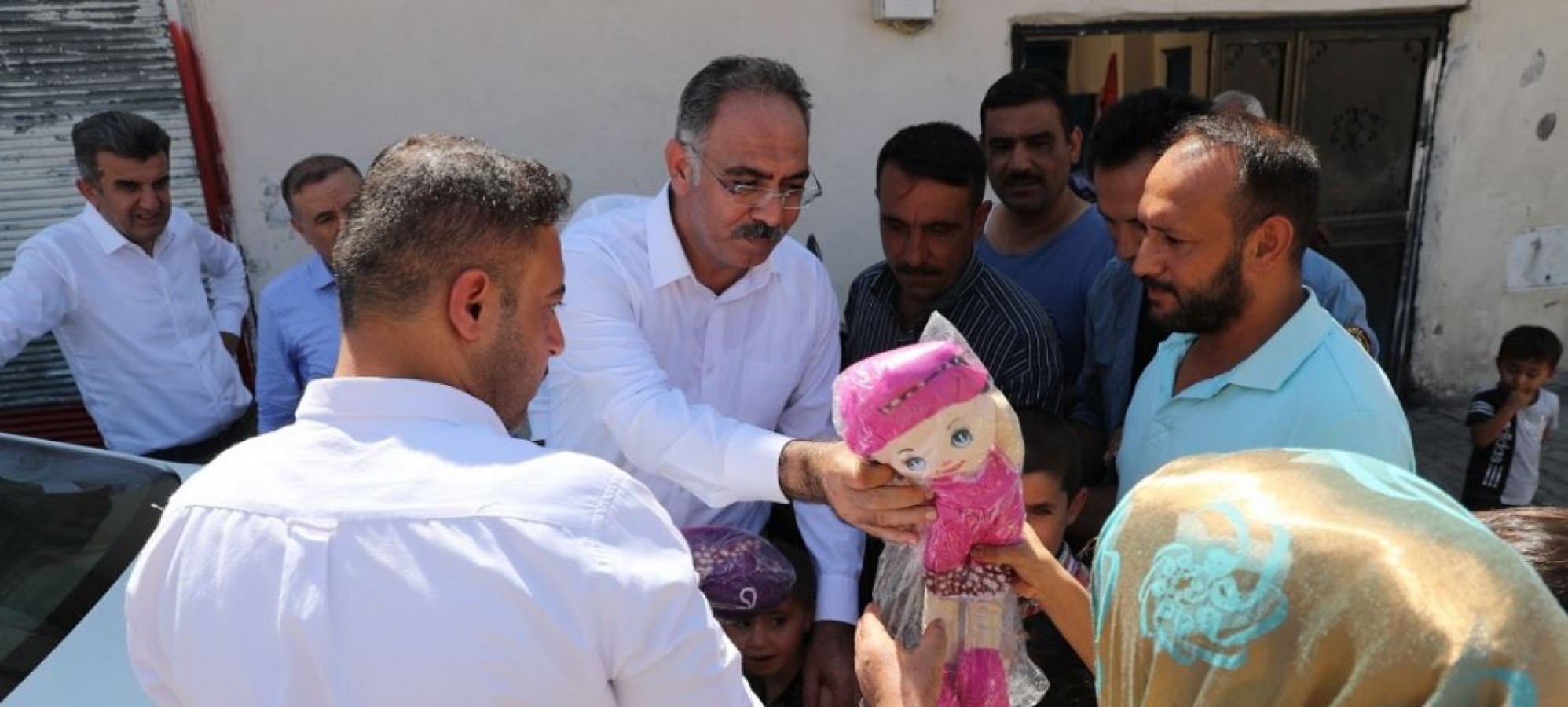 Eyyübiye'de Başkan Kuş Mahallelerde Vatandaşlarla..