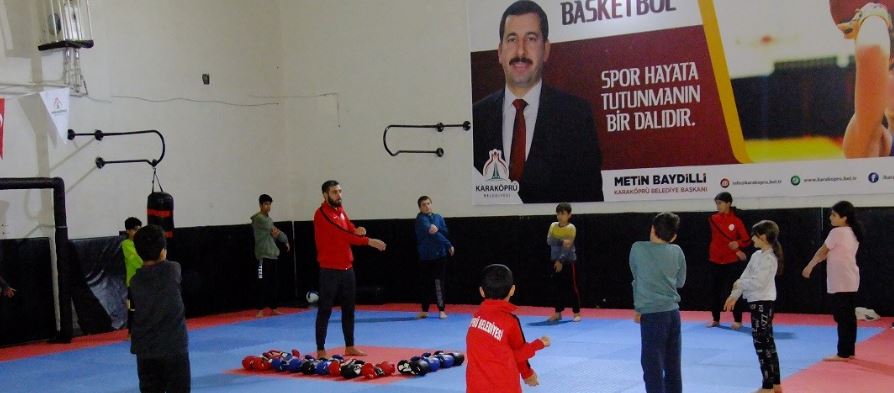 Karaköprü'de Çocuklar Sporla Gelişiyor;