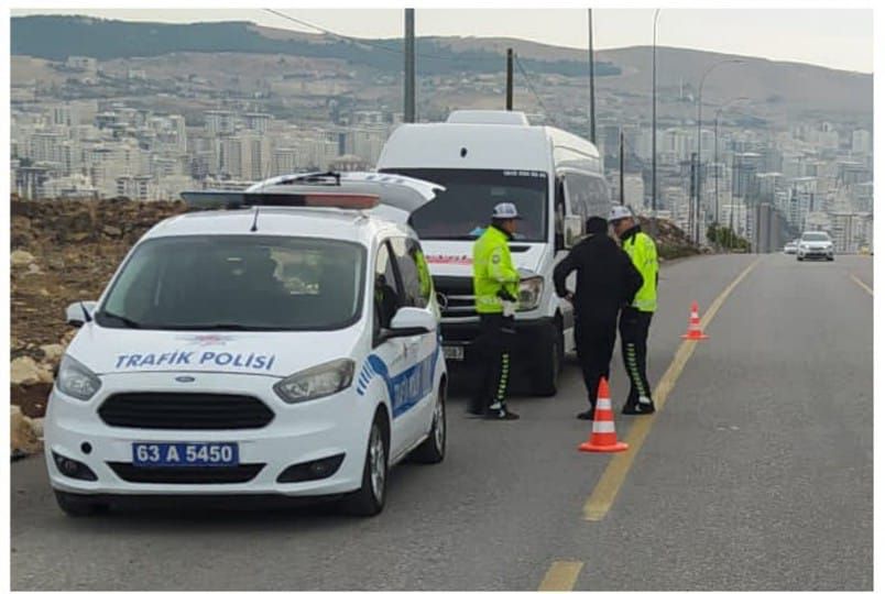 Şanlıurfa Trafik Ekipleri Binlerce Sürücüye Ceza Kesti..;