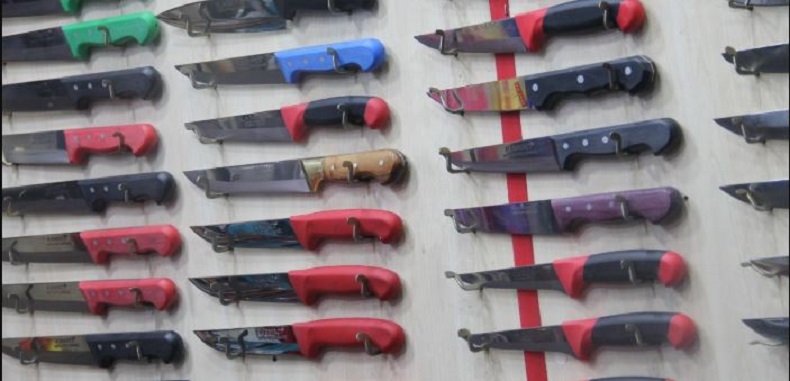 Urfa'da Bıçakçılar Kurban Bayramı Mesaisine Erken Başladı;