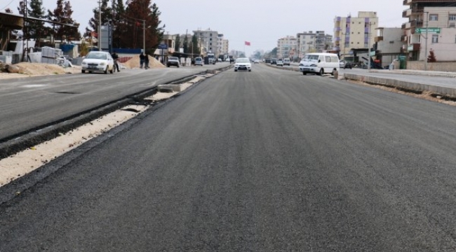 Akçakale&#39;de beklenen yol hizmete açıldı;