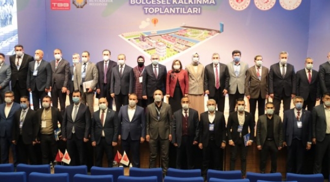 Beyazgül, Diyarbakır&#39;da konuştu: Emin adımlarla ilerliyoruz