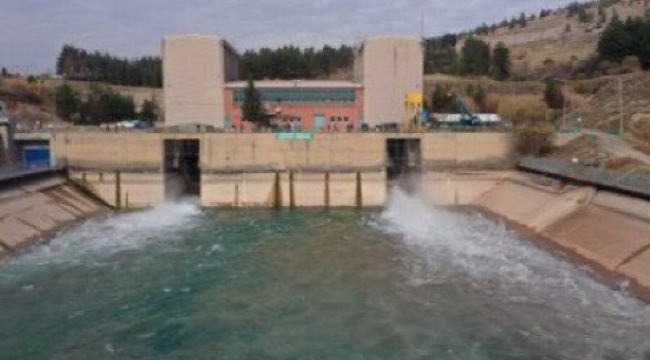 Atatürk Barajı&#39;ndan Harran Ovası&#39;na su verildi