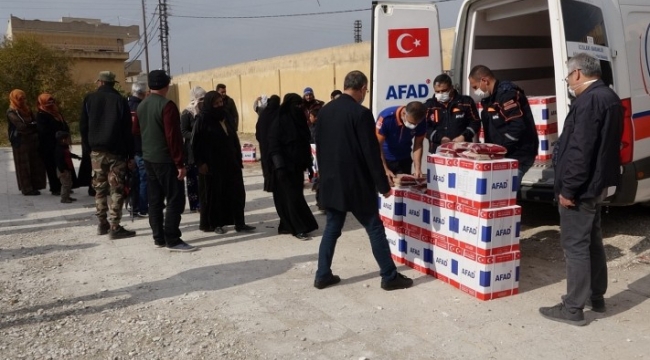 Barış Pınarı bölgesinde insani yardımlar sürüyor;
