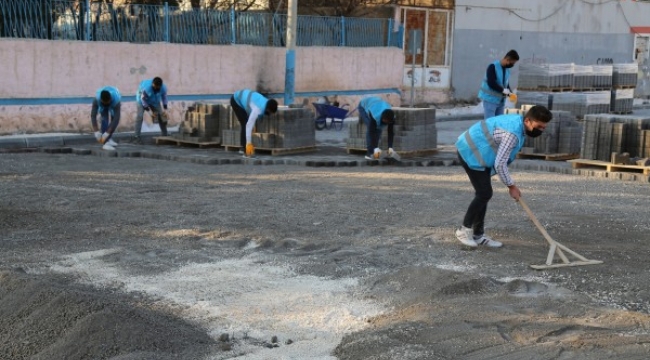 Haliliye&#39;deki yol çalışmaları 10 noktada sürüyor;