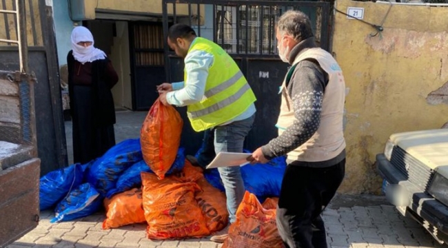 Hasene'den ihtiyaç sahiplerine kömür desteği;
