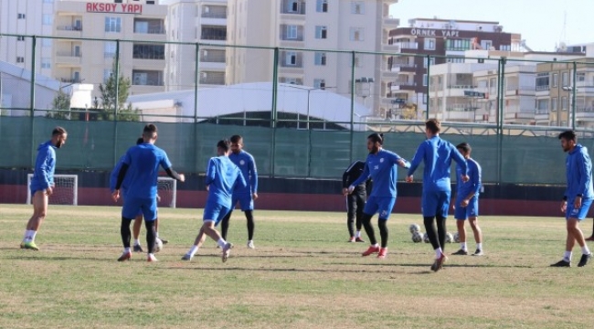 Karaköprü Belediyespor ligin ikinci devresine hazırlanıyor;