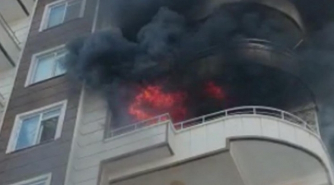 Karaköprü&#39;de ev alev alev yandı!;