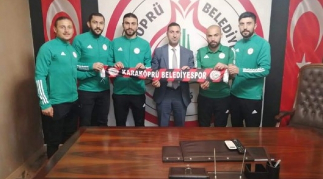 Karaköprüspor 5 futbolcuyla anlaşma sağladı;