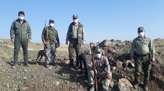 Şanlıurfa&#39;da 15 avcı denetlendi: 1 kişiye ceza;