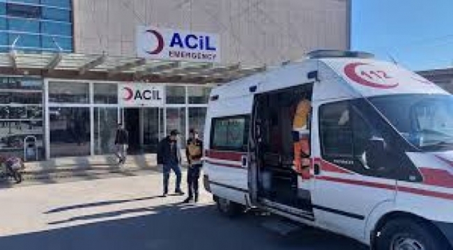 Şanlıurfa&#39;da motosiklet devrildi: 2 yaralı