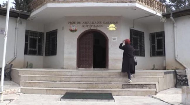 Gönüllüler, kütüphaneden uzak kalanları kitapla buluşturuyor
