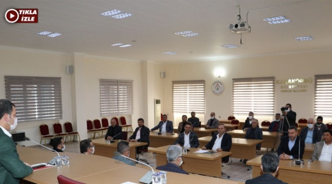 Başkan Baydilli Karaköprü'de Müteahhitler ile İstişarelerde Bulundu;