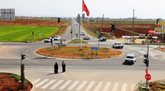 Akçakale'de yeşillendirme çalışması sürüyor;