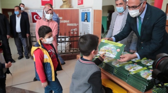 Eyyübiye de 15 bin Öğrenciye Çevreci Eğitim seti