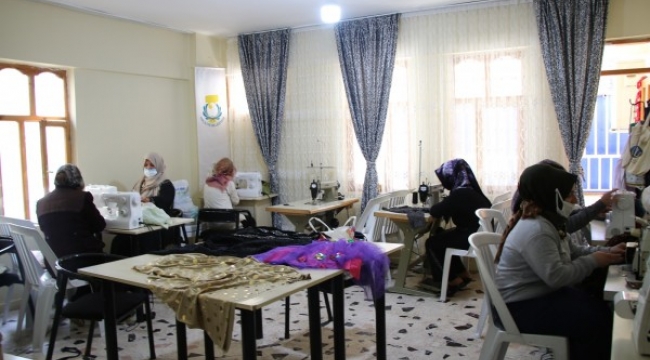 Haliliye'de kadınlar aile bütçelerine katkı sağlıyor ;
