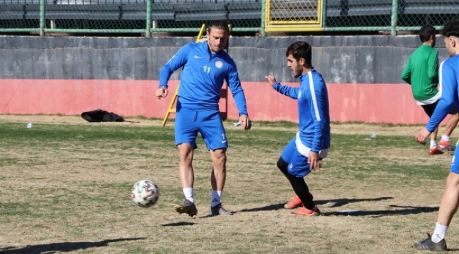 Karaköprü Belediyespor İzmir deplasmanında