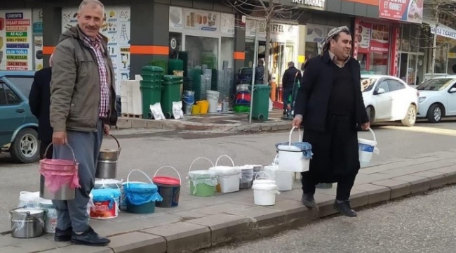  Siverekli esnaftan örnek davranış 