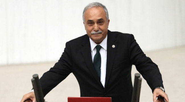 A EŞREF FAKIBABA AMACINA ULAŞTI, TWEET'İNİ SİLDİ.
