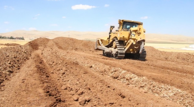 Haliliye de yol açma çalışması ;