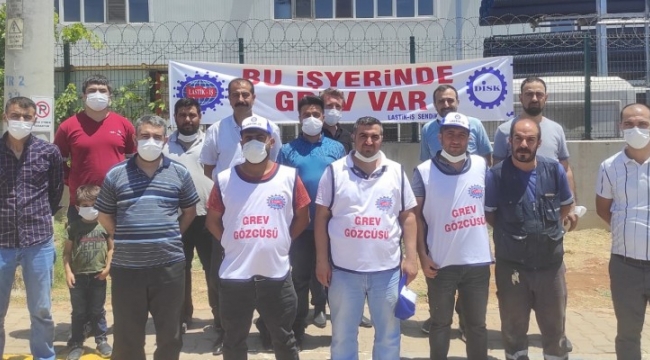 ŞANLIURFA'DA FABRİKA İŞÇİLERİ GREVE BAŞLADI;