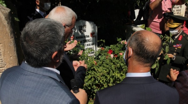 15 Temmuz şehidi kabri başında anıldı.