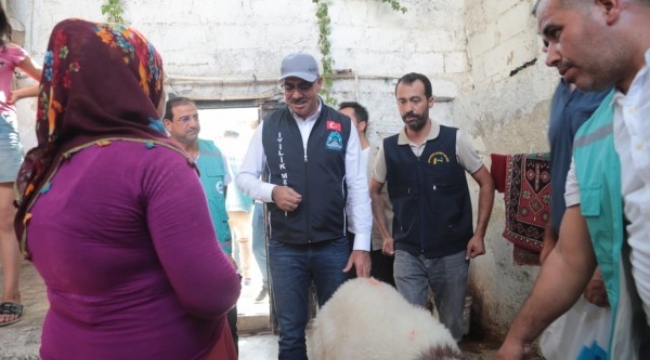 Şanlıurfa'da Kurban Kesemeyen Ailelerin Yüzünü Güldürdü;