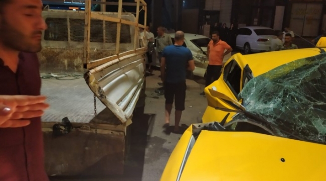 Şanlıurfa karaköprü yolunda yine kaza 5 yaralı.;