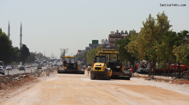 Akçakale Caddesinde Yol Çalışmaları Devam Ediyor ;